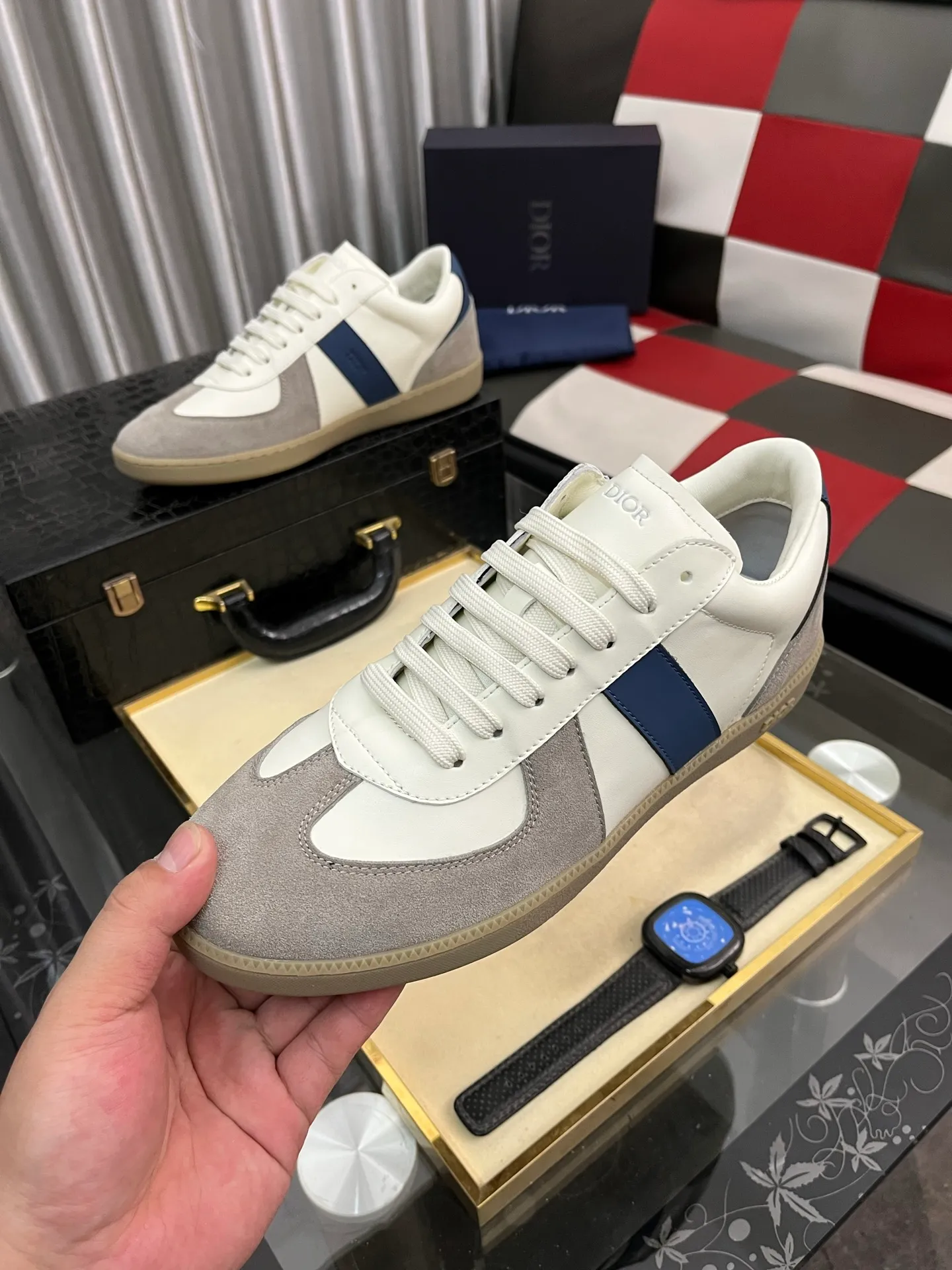 Men's shoes💰380⌚️⌚️[Dior] Dior's new men's genuine leather casual shoes, the highest version on the market, any comparison is welcome🆚! The original leather has excellent texture and is super high-end! Fetal sheep net lining imported from Italy, removable pad! Luxurious materials and fine workmanship, highly recommended! Code number: 38-44